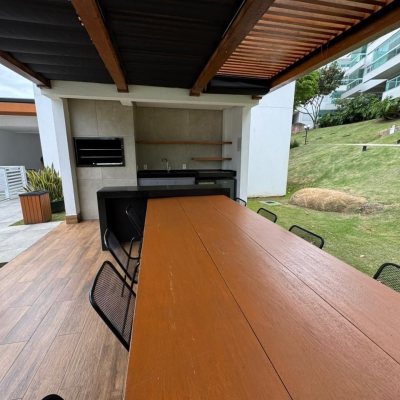 Cobertura com 166m², 3 quartos, 1 suíte, 2 garagens, no bairro Jurerê em Florianópolis