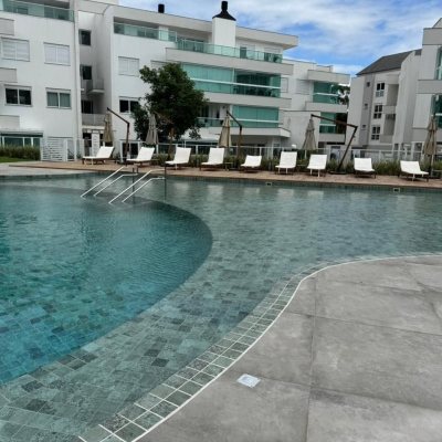 Cobertura com 166m², 3 quartos, 1 suíte, 2 garagens, no bairro Jurerê em Florianópolis