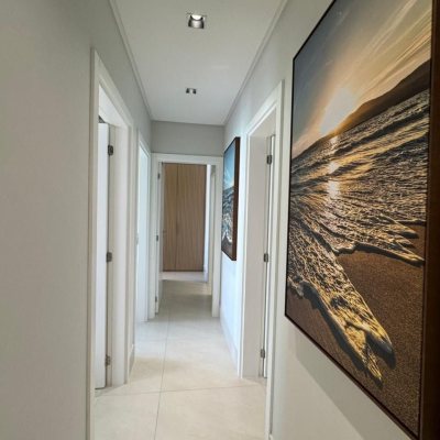 Cobertura com 166m², 3 quartos, 1 suíte, 2 garagens, no bairro Jurerê em Florianópolis