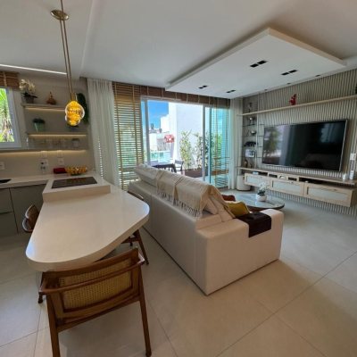 Cobertura com 166m², 3 quartos, 1 suíte, 2 garagens, no bairro Jurerê em Florianópolis