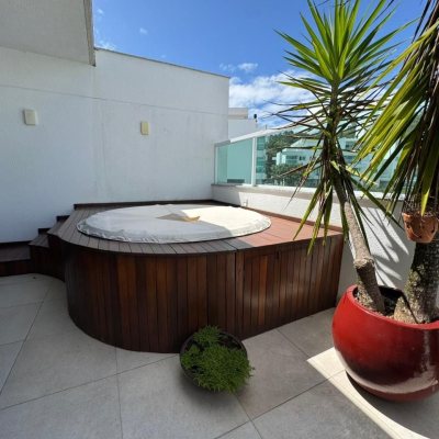 Cobertura com 166m², 3 quartos, 1 suíte, 2 garagens, no bairro Jurerê em Florianópolis