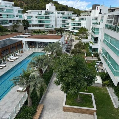 Cobertura com 166m², 3 quartos, 1 suíte, 2 garagens, no bairro Jurerê em Florianópolis