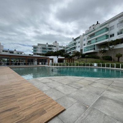 Cobertura com 166m², 3 quartos, 1 suíte, 2 garagens, no bairro Jurerê em Florianópolis