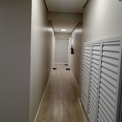 Sala com 57m², no bairro Centro em Florianópolis