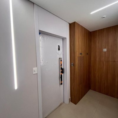 Apartamentos com 154m², 4 quartos (sendo 4 suítes), 2 garagens, no bairro Floresta em São José