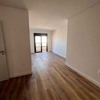 Apartamentos com 154m², 4 quartos (sendo 4 suítes), 2 garagens, no bairro Floresta em São José