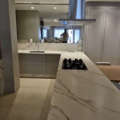 Apartamentos com 154m², 4 quartos (sendo 4 suítes), 2 garagens, no bairro Floresta em São José