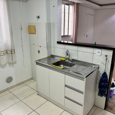 Apartamentos com 48m², 2 quartos, 1 garagem, no bairro Roçado em São José