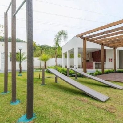 Apartamentos com 48m², 2 quartos, 1 garagem, no bairro Roçado em São José