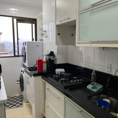 Apartamentos com 57m², 2 quartos, 1 garagem, no bairro Barreiros em São José