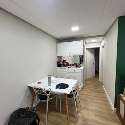 Apartamentos com 57m², 2 quartos, 1 garagem, no bairro Barreiros em São José