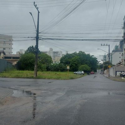 Terreno Inativo com 871m², no bairro Pagani em Palhoça