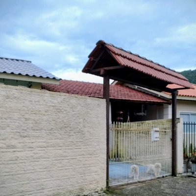 Casa Residencial com 99m², 2 quartos, 1 garagem, no bairro Vargem Do Bom Jesus em Florianópolis