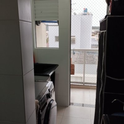Apartamentos com 72m², 2 quartos, 1 garagem, no bairro Ipiranga em São José