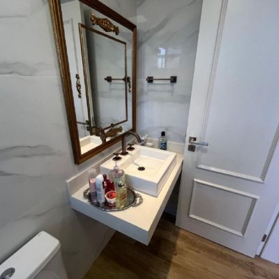 Apartamentos com 181m², 3 quartos, 3 suítes, 3 garagens, no bairro Centro em Florianópolis