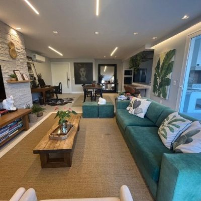 Apartamentos com 181m², 3 quartos, 3 suítes, 3 garagens, no bairro Centro em Florianópolis