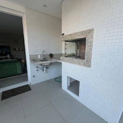 Apartamentos com 181m², 3 quartos, 3 suítes, 3 garagens, no bairro Centro em Florianópolis