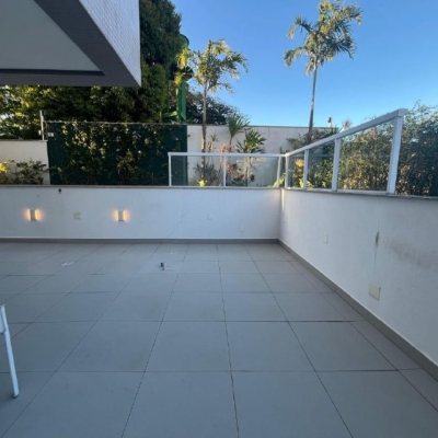 Apartamentos com 181m², 3 quartos, 3 suítes, 3 garagens, no bairro Centro em Florianópolis