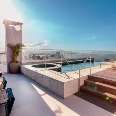 Apartamentos com 181m², 3 quartos, 3 suítes, 3 garagens, no bairro Centro em Florianópolis