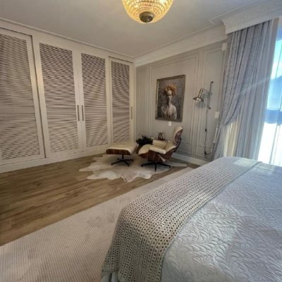 Apartamentos com 181m², 3 quartos, 3 suítes, 3 garagens, no bairro Centro em Florianópolis