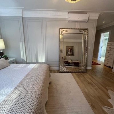 Apartamentos com 181m², 3 quartos, 3 suítes, 3 garagens, no bairro Centro em Florianópolis