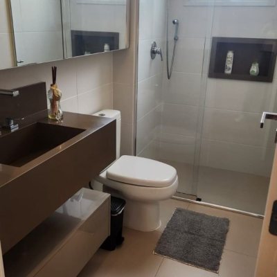 Apartamentos com 102m², 3 quartos, 1 suíte, 2 garagens, no bairro Estreito em Florianópolis