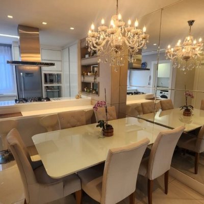 Apartamentos com 102m², 3 quartos, 1 suíte, 2 garagens, no bairro Estreito em Florianópolis