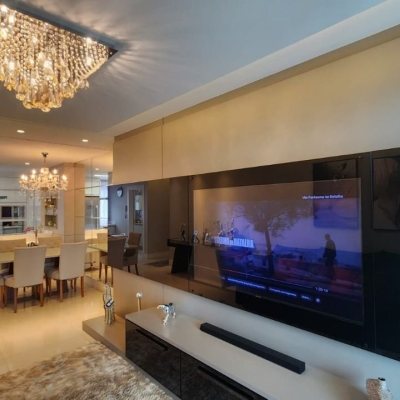 Apartamentos com 102m², 3 quartos, 1 suíte, 2 garagens, no bairro Estreito em Florianópolis