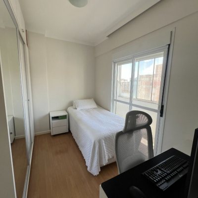 Cobertura com 104m², 2 quartos, 1 suíte, 2 garagens, no bairro Centro em Florianópolis