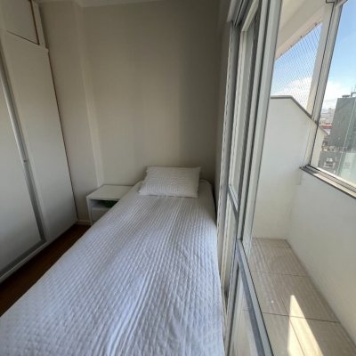 Cobertura com 104m², 2 quartos, 1 suíte, 2 garagens, no bairro Centro em Florianópolis