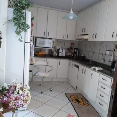 Casa Residencial com 115m², 5 quartos, 1 suíte, no bairro Saco Dos Limões em Florianópolis