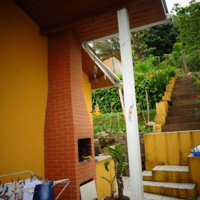 Casa Residencial com 115m², 5 quartos, 1 suíte, no bairro Saco Dos Limões em Florianópolis