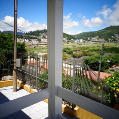 Casa Residencial com 115m², 5 quartos, 1 suíte, no bairro Saco Dos Limões em Florianópolis