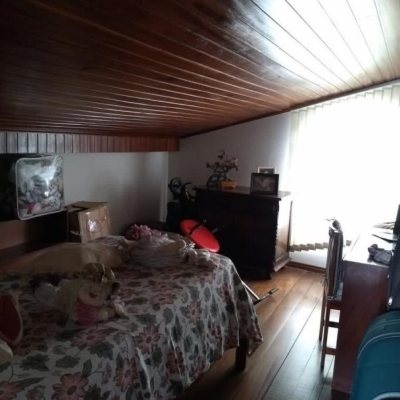 Casa Residencial com 115m², 5 quartos, 1 suíte, no bairro Saco Dos Limões em Florianópolis