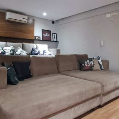 Apartamentos com 91m², 3 quartos, 1 suíte, 2 garagens, no bairro Córrego Grande em Florianópolis