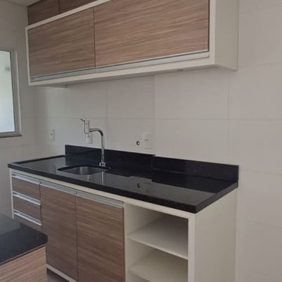 Apartamentos com 91m², 3 quartos, 1 suíte, 2 garagens, no bairro Córrego Grande em Florianópolis