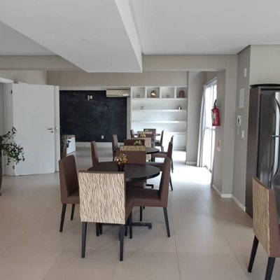 Apartamentos com 91m², 3 quartos, 1 suíte, 2 garagens, no bairro Córrego Grande em Florianópolis