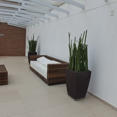 Apartamentos com 91m², 3 quartos, 1 suíte, 2 garagens, no bairro Córrego Grande em Florianópolis