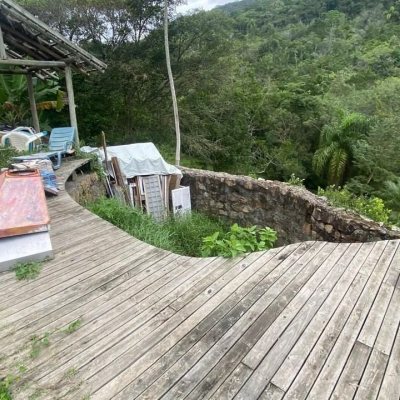 Sitio com 180m², 3 quartos (sendo 1 suíte), no bairro Vargem Grande em Florianópolis