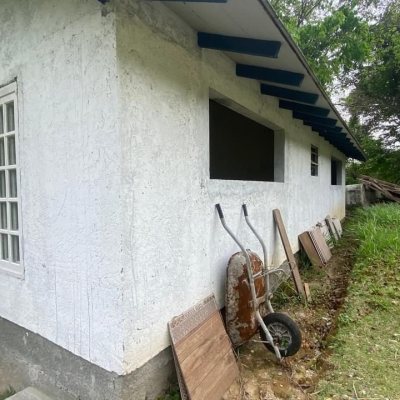 Sitio com 180m², 3 quartos (sendo 1 suíte), no bairro Vargem Grande em Florianópolis