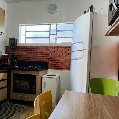 Casa Residencial com 180m², 3 quartos, 1 suíte, 5 garagens, no bairro Campeche em Florianópolis