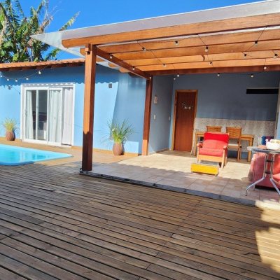 Casa Residencial com 180m², 3 quartos, 1 suíte, 5 garagens, no bairro Campeche em Florianópolis