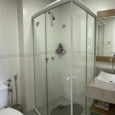 Apartamentos com 76m², 3 quartos, 1 suíte, 1 garagem, no bairro Cachoeira Do Bom Jesus em Florianópolis