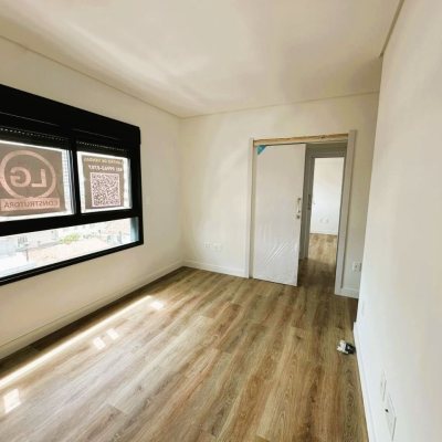 Apartamentos com 154m², 4 quartos, 4 suítes, 2 garagens, no bairro Floresta em São José