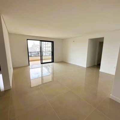 Apartamentos com 159m², 4 quartos, 4 suítes, 2 garagens, no bairro Floresta em São José