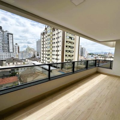 Apartamentos com 159m², 4 quartos, 4 suítes, 2 garagens, no bairro Floresta em São José