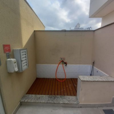 Apartamentos com 74m², 2 quartos, 1 suíte, 1 garagem, no bairro Ingleses do Rio Vermelho em Florianópolis