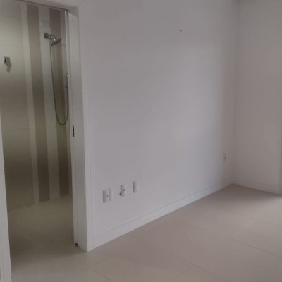 Apartamentos com 124m², 3 quartos, 1 suíte, 1 garagem, no bairro Centro em Palhoça