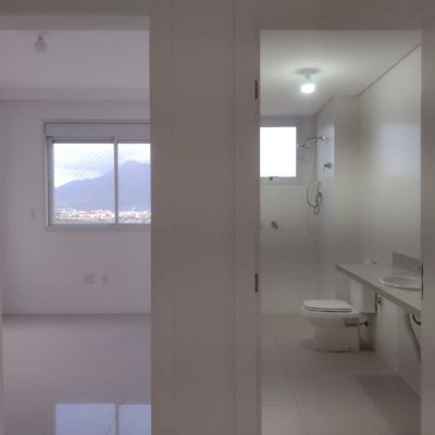 Apartamentos com 124m², 3 quartos, 1 suíte, 1 garagem, no bairro Centro em Palhoça