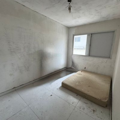 Apartamentos com 157m², 4 quartos, 1 suíte, 2 garagens, no bairro Agronômica em Florianópolis